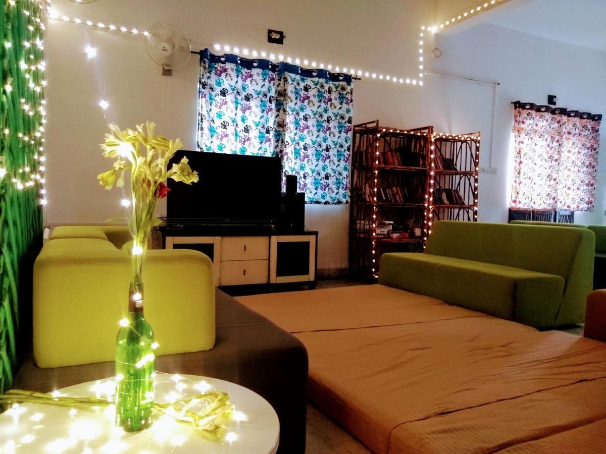 Hostel Lifespace- Twin Bungalow With Pods, Bunks, Private Rooms, Cowork & Cafe Pune Exterior photo