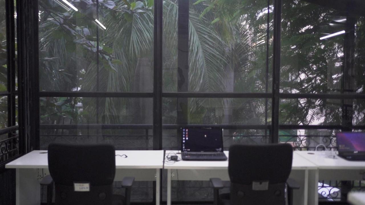 Hostel Lifespace- Twin Bungalow With Pods, Bunks, Private Rooms, Cowork & Cafe Pune Exterior photo