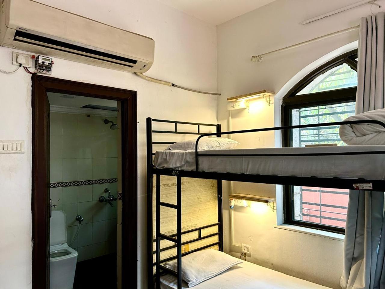 Hostel Lifespace- Twin Bungalow With Pods, Bunks, Private Rooms, Cowork & Cafe Pune Exterior photo